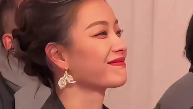 分道扬镳十年后，再看倪妮和冯绍峰的各自现状，一个专注事业一个升级奶爸#娱乐评论大赏 #内容启发搜索 