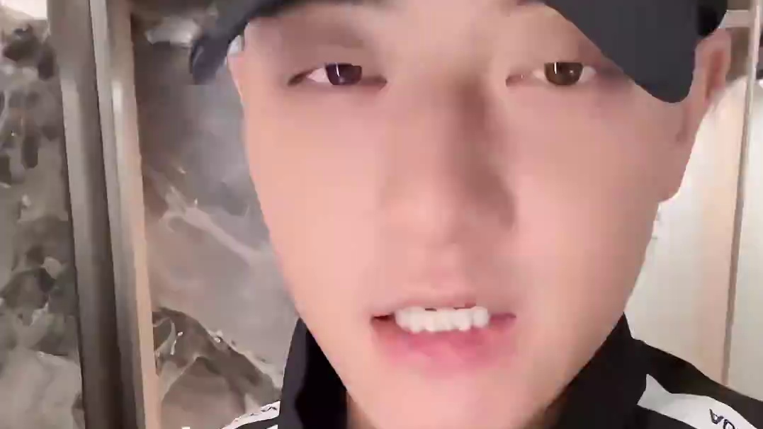 黄子韬带AK一雪前耻