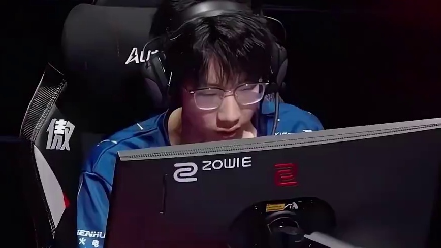 Kai背水一战
绝地反击连破四人
#TE对阵TEC  #2025VCTCN第二赛段