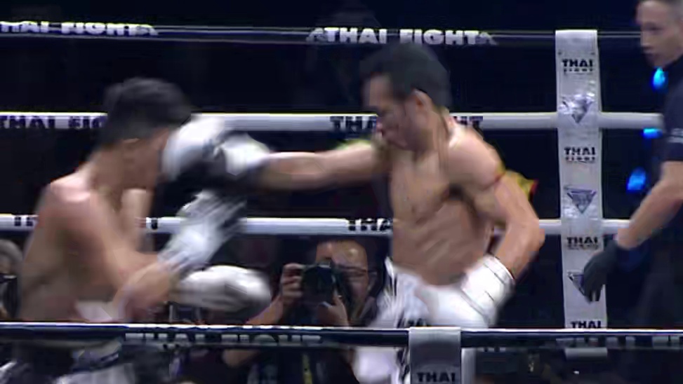 乘胜追击 出乎意料最终平局#峨眉传奇 #搏击 #格斗 #体育