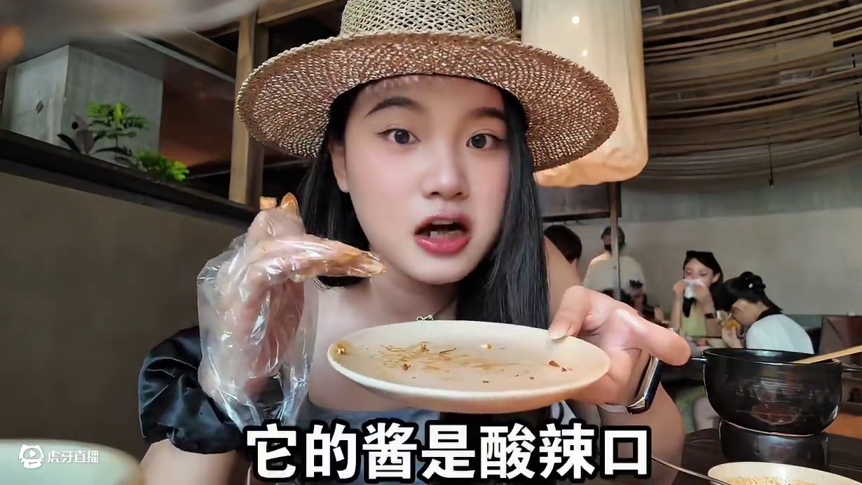 每天排队的云贵bistro真的值得吃吗？ #云贵美食 #野果 #美食vlog #美