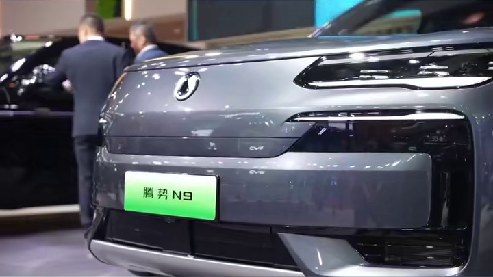 家人们，青岛国际车展来啦！作为五大车展之一的二十四届老炮儿，就在苗岭路。门票 12.34 元，手机刷