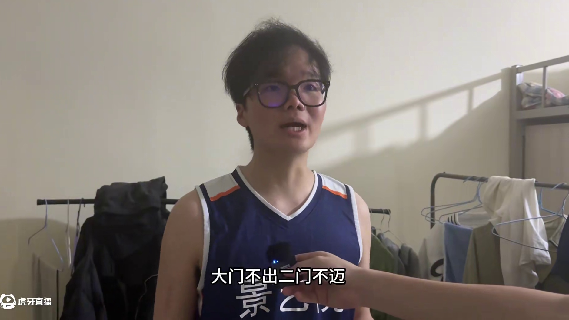 关于暑假逆袭开学惊艳所有人这一块./ #搞笑 #万万没想到 #一定要看到结尾 #抽象 #嘉豪