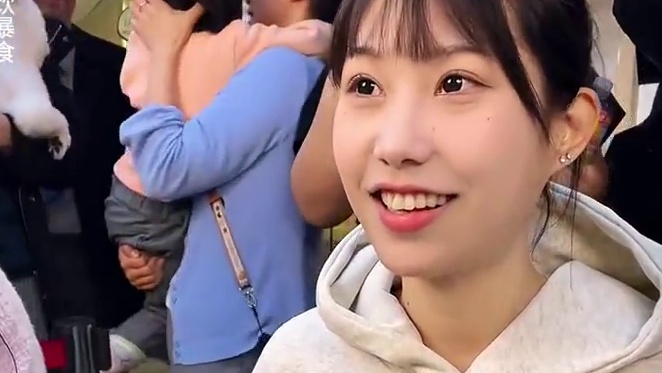 94斤美女挑战2斤半重庆小面，太牛了#美食 #太好吃了 #小面调料