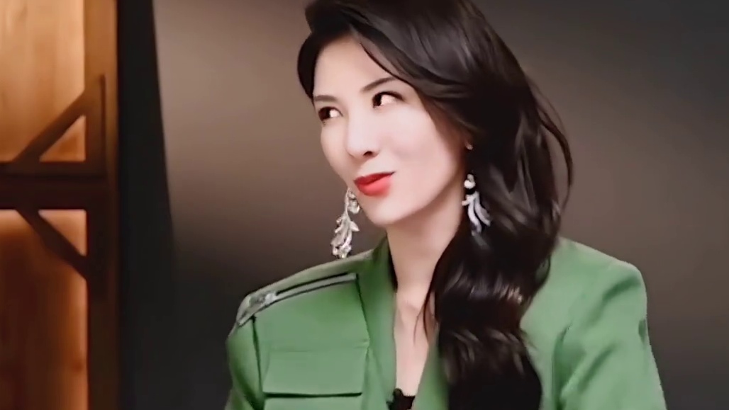 黄奕你真的别太敢说啦，告状到朋友圈可还行