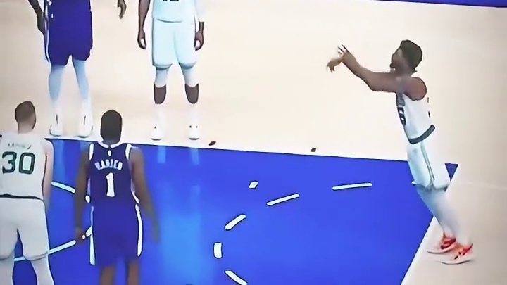 NBA高智商时刻！斯玛特机智投筐打板助队友绝杀76人#NBA