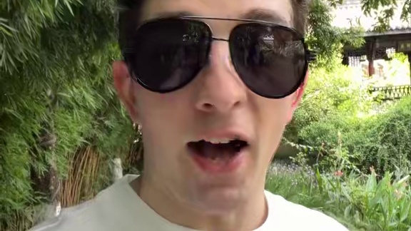 叮~成都世运旅游攻略 小老外带你一天玩转高新#成都旅游攻略 #成都世运会 #一人提名一个中国最美城市