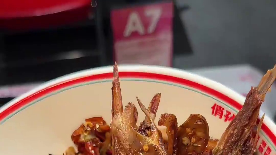 人生建议离开长沙之前，一定要去吃一次湘西烧烤！