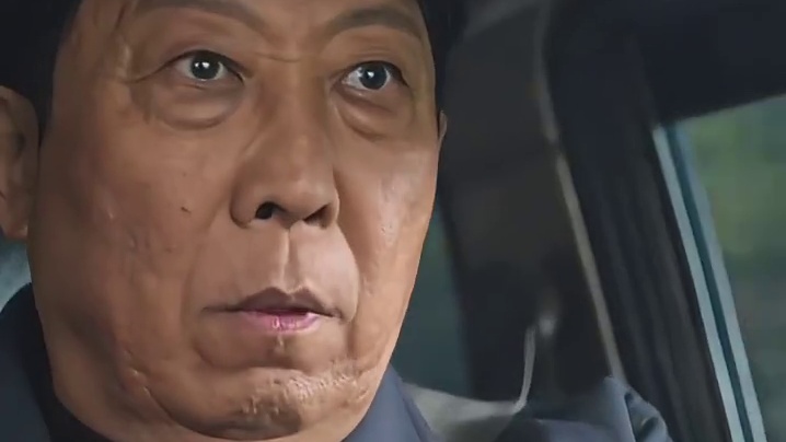 此时车主：快快快，90码的速度快跑