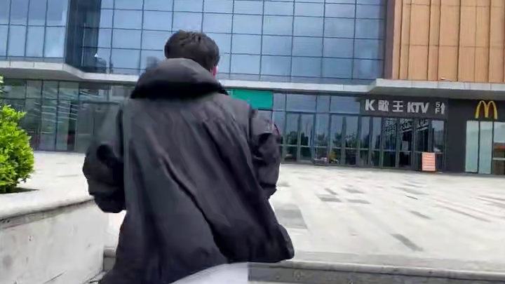 今天来灌南恒基吃自助餐！79.9一个人，鲜切牛肉+牛蛙+老火锅畅吃不限量！？#郭淑芬鲜切牛肉自助老火