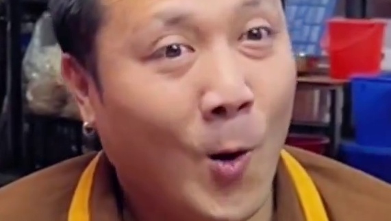 四川妹子轻松拿走2000元现金~ #螺蛳粉