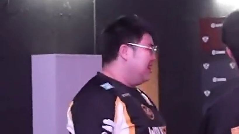 狼隊(duì)小胖的直播