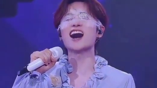 “我总在每一个黑夜想你 嘲笑自己傻得可以” #井胧#丢了你#现场版live#井胧井迪巡演