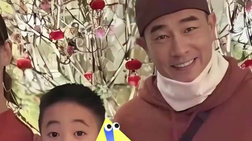 本以为陈小春的儿子够像了，直到看到戚薇的女儿，才知道什么是基因复制粘贴#娱乐评论大赏 #内容启发搜索