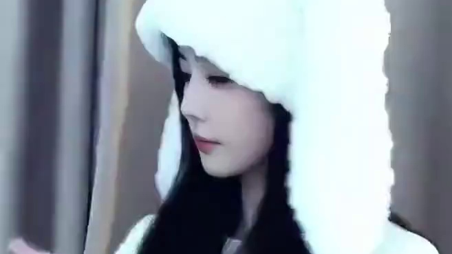 为何白鹿发文并报警？看到凌晨四点的一通电话，才懂明星光环背后的心酸#娱乐评论大赏 #内容启发搜索 #