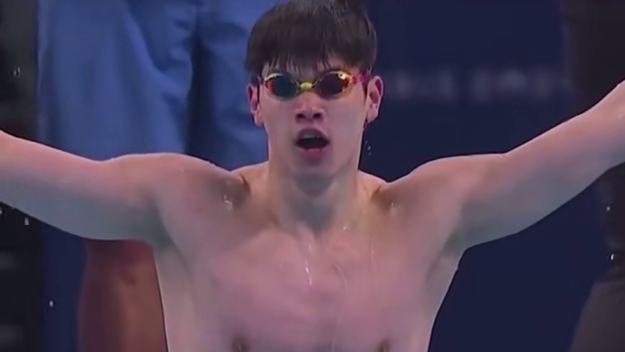 我们仍旧会站在世界之巅俯视你们的可笑和无知