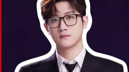 CF周年套的烟雾弹比其他烟雾更大更弄？ 白鲨试验一番，现役选手直言烟里还是有影子能看到一点，不知职业