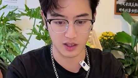 把整个果园榨进杯子里，这口新鲜绝了！ 鲜榨果汁的快乐谁懂啊！
#夏日饮品 #鲜炸果汁 #网红饮品 #