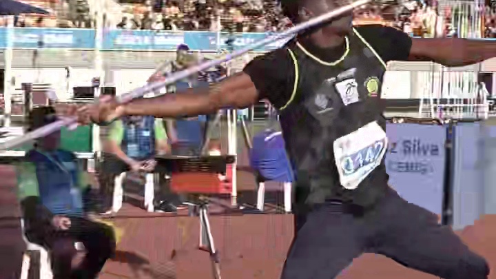 让我们再次回顾激动人心的时刻，巴西男子标枪运动员比赛场景。 路易斯·毛里西奥·达席尔瓦 (PB 91