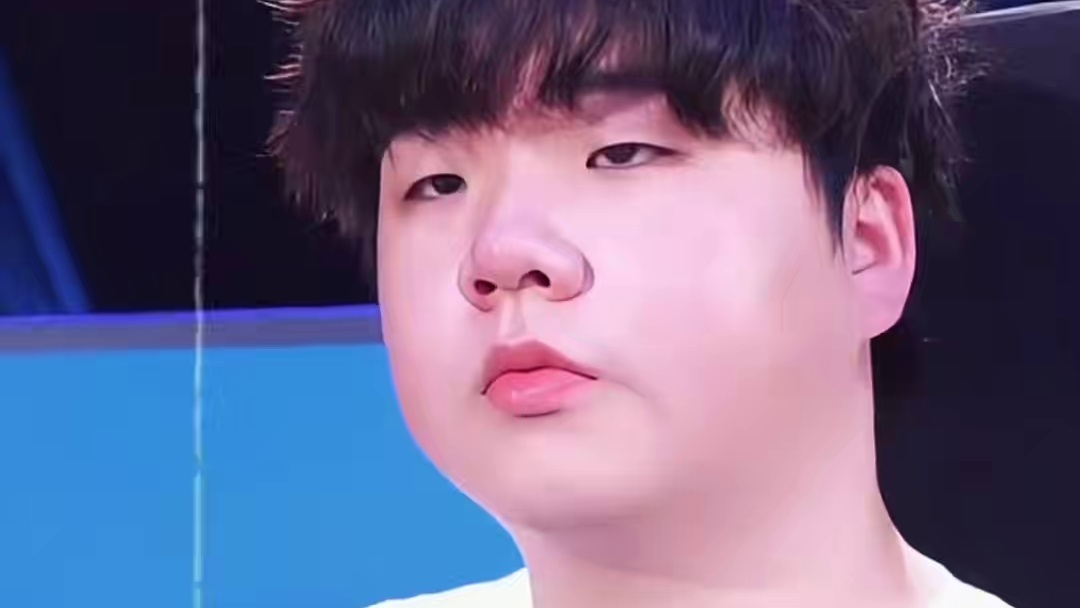 金色奖杯固然很美好 但有时候坚持一些东西 比夺冠更重要 下赛季再见….#陈伯全能王 #张云彬