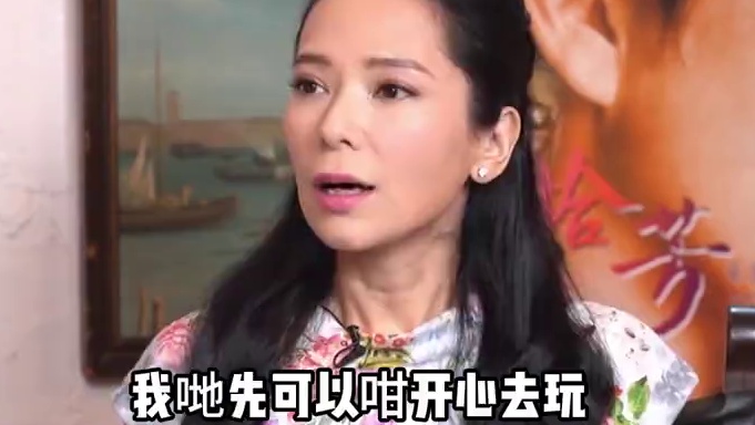 郭羡妮一家三口北京旅行，行动证明婚姻状况#郭羡妮 #娱乐圈