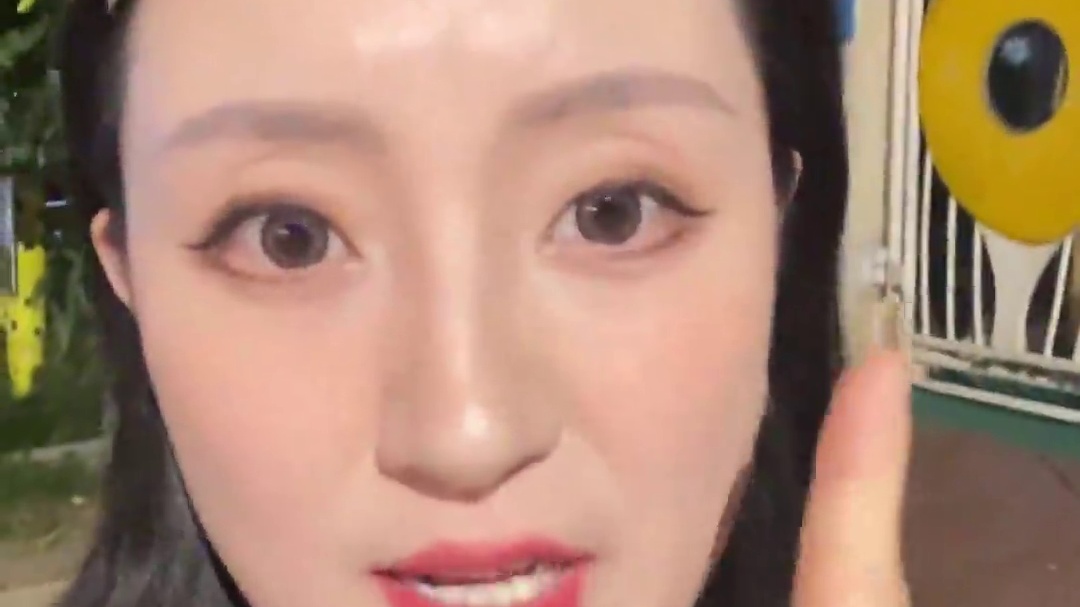 白天莽起减，晚上莽起点～ 直接一脚油门刹拢陈家桥，烧烤整起～#烧烤 #重庆美食 #本地人爱吃的店