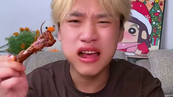 吃辣星人千万不要错过这个湖南的爆辣鸭小腿，吃起来是爆辣过瘾，纯辣不带一点甜味#好吃到停不下来 #追剧