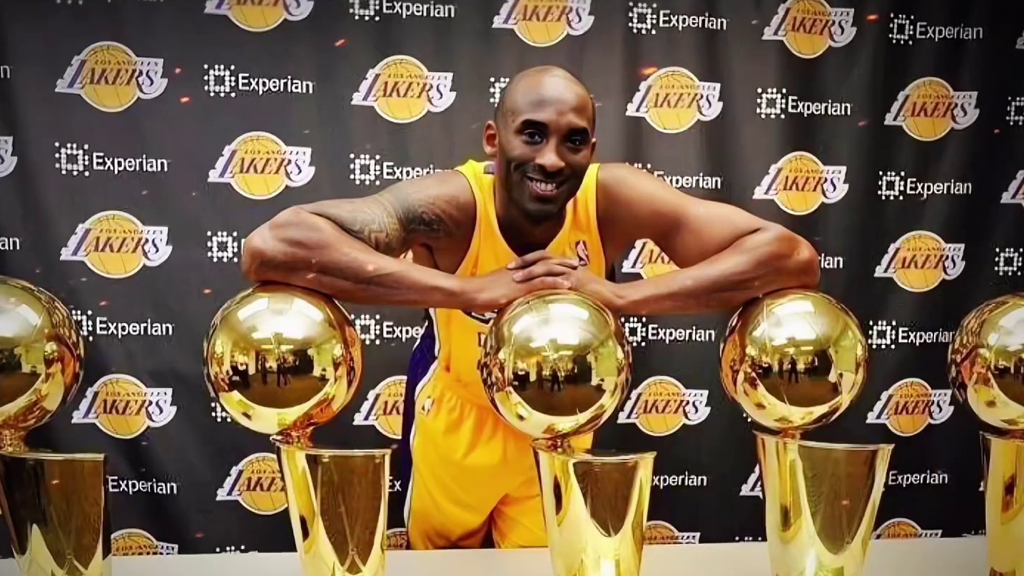 詹姆斯为何没有和他4个总冠军奖杯的合照呢#詹姆斯 #科比 #库里 #乔丹 #邓肯