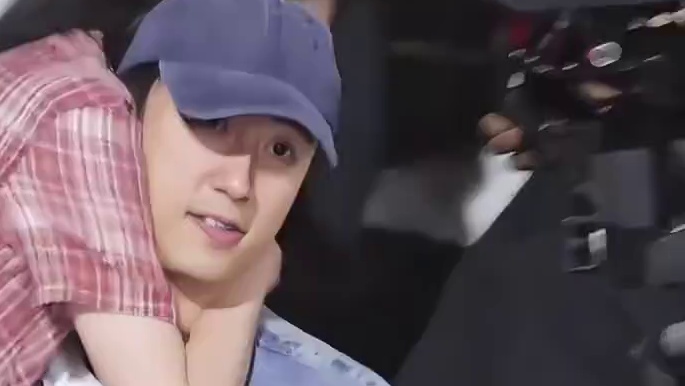 黄景瑜男友力爆棚，这体型差太适配了