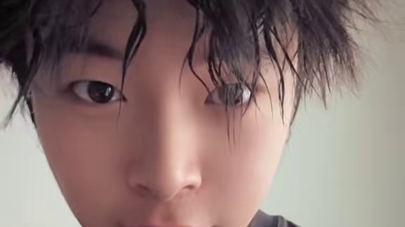 今天周六晚上7点主播对抗赛喔！中午休息一下#北程德芙一哥