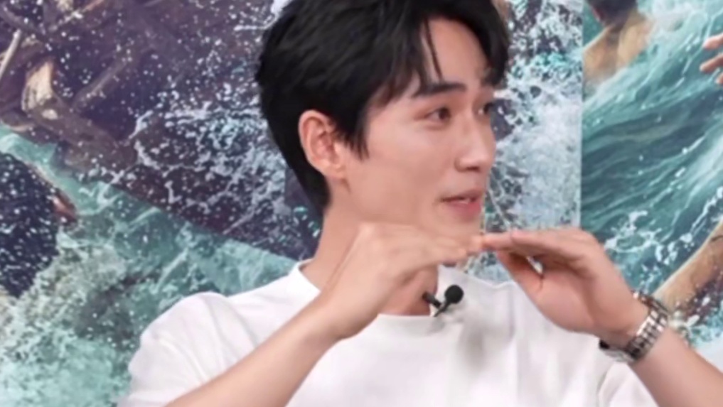 #朱一龙吴磊互为潜伴  #电影东极岛  #朱一龙  #吴磊  饰演阿赑和阿荡，在潜水训练的时候两人互