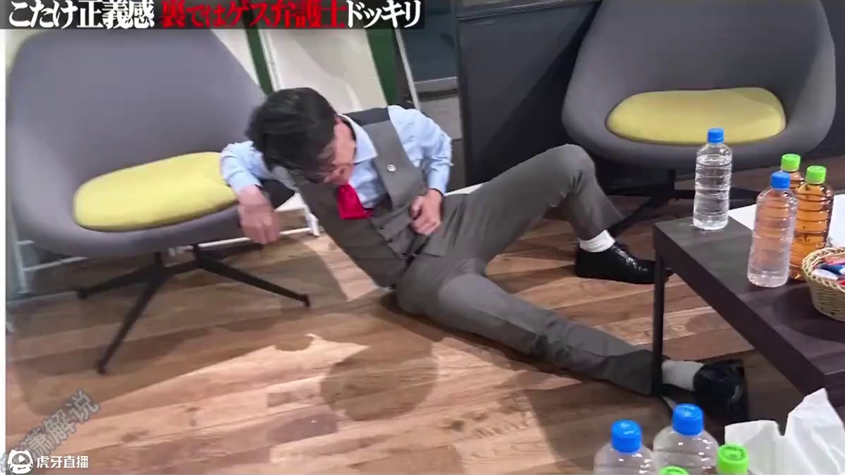 你知道律师遇到麻烦的第一反应是什么吗。 #这谁顶的住啊 #奇葩综艺 #综艺搞笑