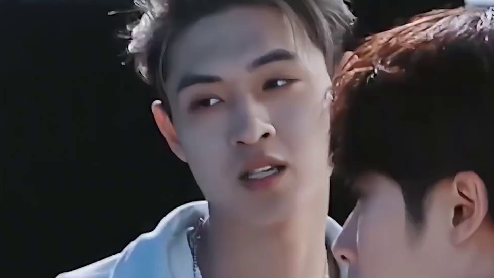 这么暖的大男孩谁能不喜欢呢？