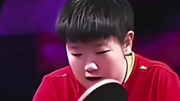 孙颖莎4比1战胜石洵瑶进入决赛！莎莎太拼了！决赛继续加油！