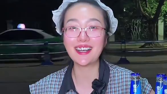 在眉山也能吃到来自东北的特色烧烤，味道不错，值得推荐！#烧烤 #烧烤呀撸串呀 #眉山美食 #同城好店