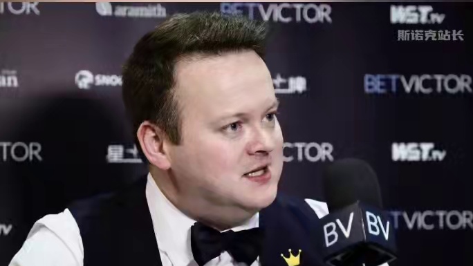 #斯诺克 斯诺克世界冠军发表言论引热议
墨菲：沙特大师赛无法与三大赛相提并论，更直言历史底蕴无法用金