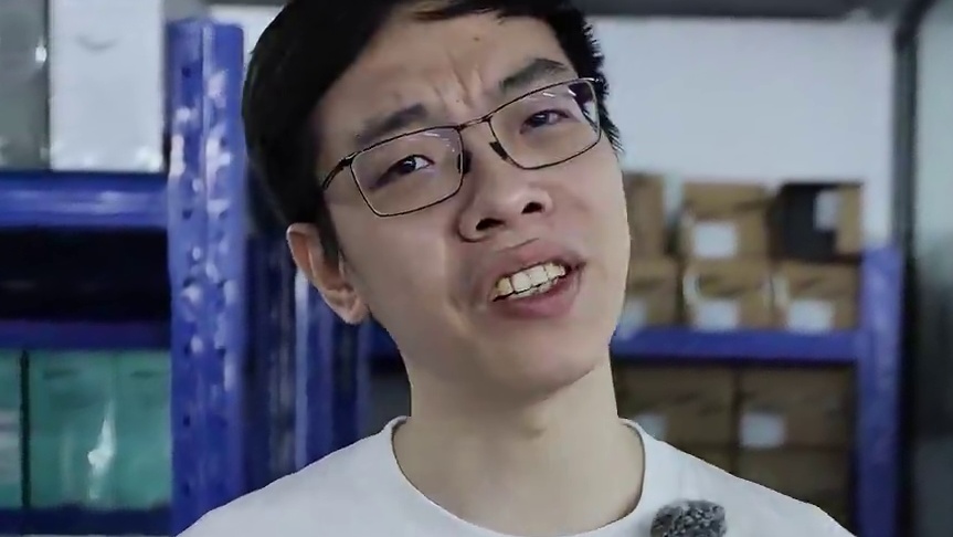 给无畏契约的大博主装一台刀霸机！ #青蛙辅助