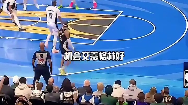 AJ格林连续奖励三分稳定军心！