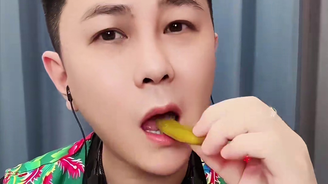 避坑吧兄弟们这个太坑了 #老坛酸辣椒 #内容太过真实 #美食测评