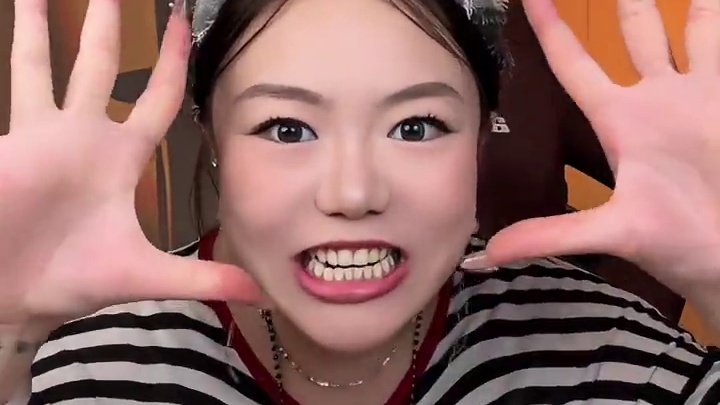 啦啦啦～鸡爪好吃 #大学生日常