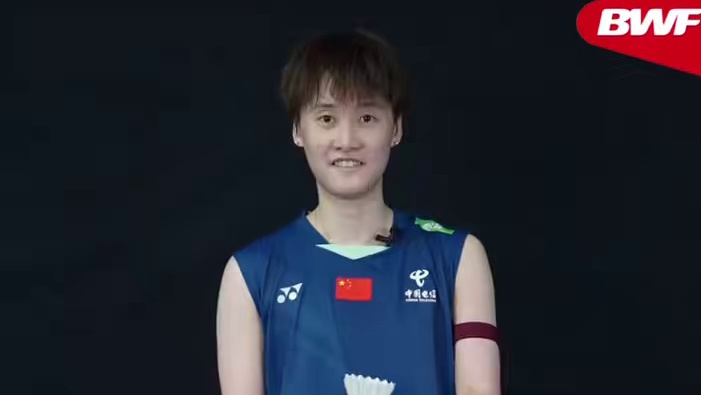 扇子有点软，实力却很硬让我们欢迎第一位挑战者