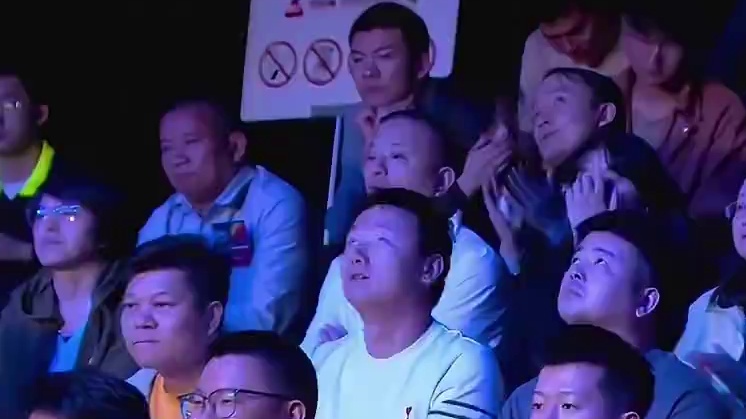 丁俊晖彻底打嗨了！上手后不是超分就是破百，球迷：久违了中国龙(3)