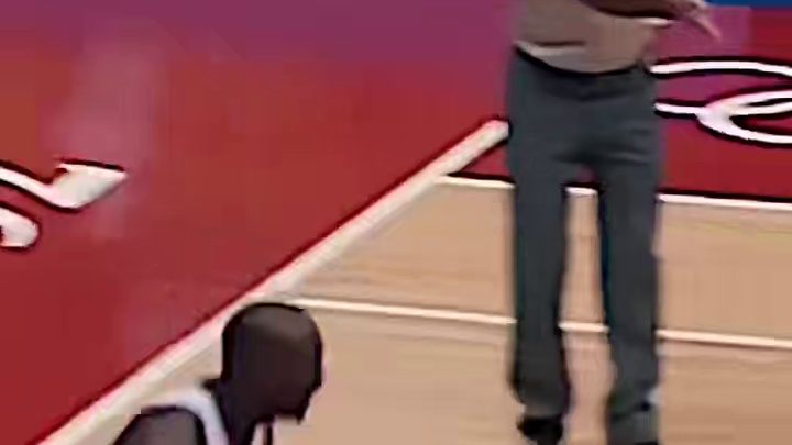 “当最会传球的人和最会打球的人成为队友，这比赛还怎么打”