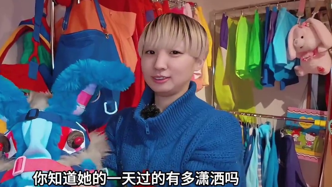 托尼老师每天只睡3小时，拼命工作却是月光族 (1)