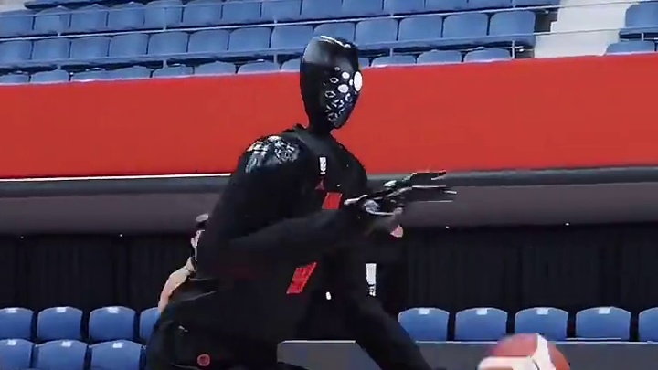 当机器人开始打篮球 除了不太灵活 投篮是真准啊！#篮球