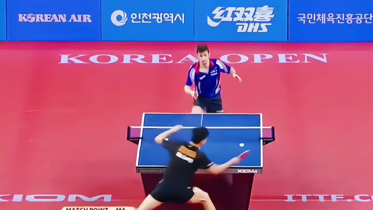 “马龙正式比赛和对手玩起了转圈圈，比赛不止有胜负”#马龙 #国乒