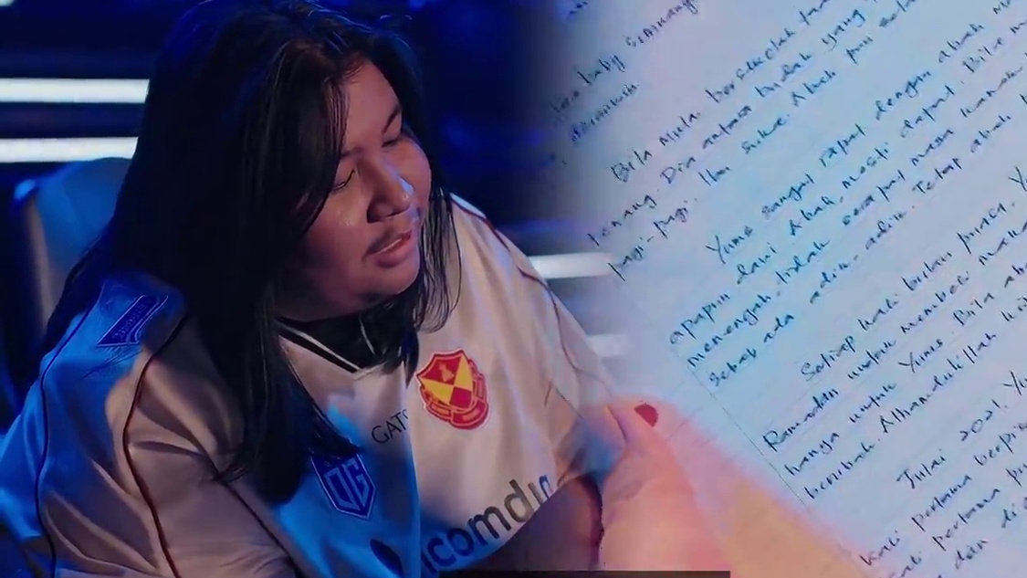 最终的信封揭晓，一路上欢声笑语的他们默契的沉默了下来。终日马不停蹄的训练和比赛终究是为了家人能过上更