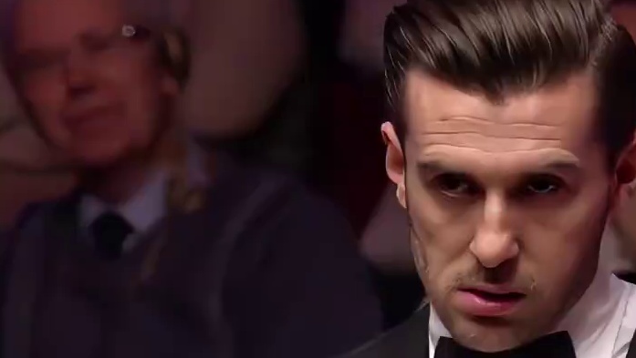 丁俊晖斯诺克名场面，上手直接打脸塞尔比，磨王扛不住竟摔架杆(1)