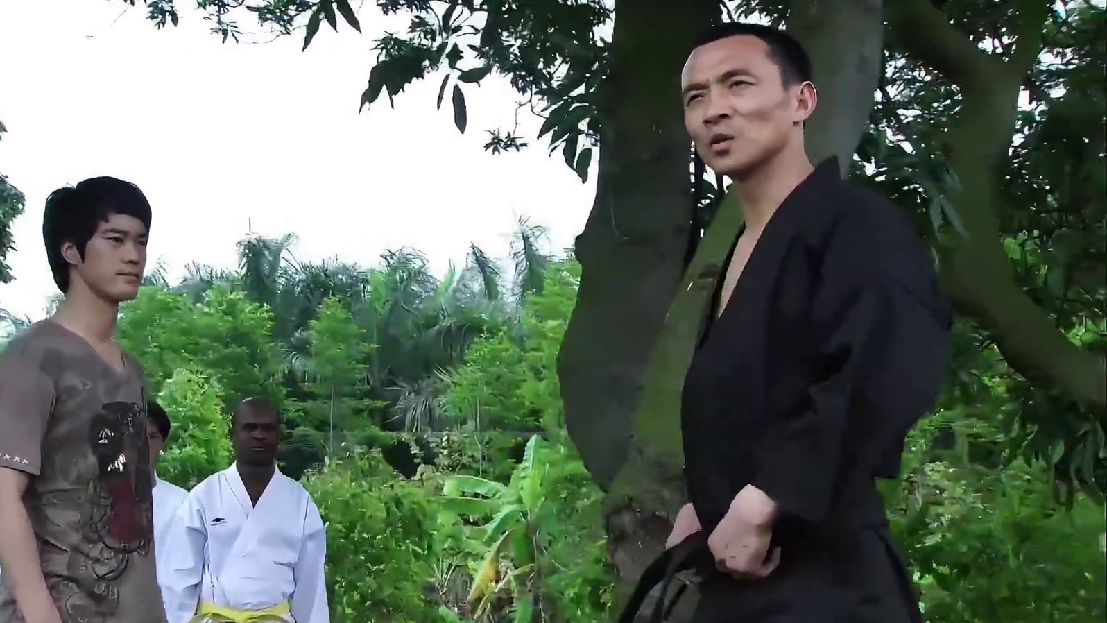 李小龙在学校庆典上展示了咏春拳