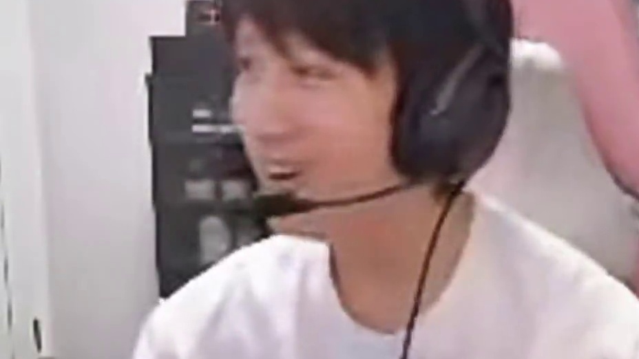 牛郎枝女遇明挂，国服外挂太难杀，小牛探花再上线，小菁萌萌被哄骗。